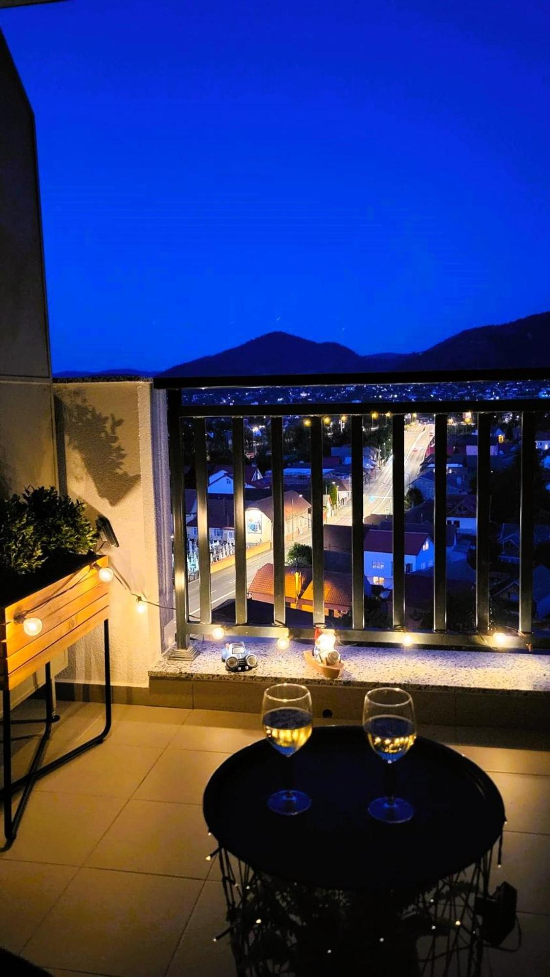 Mountain View Retreat Apartment - Braşov Esterno foto
